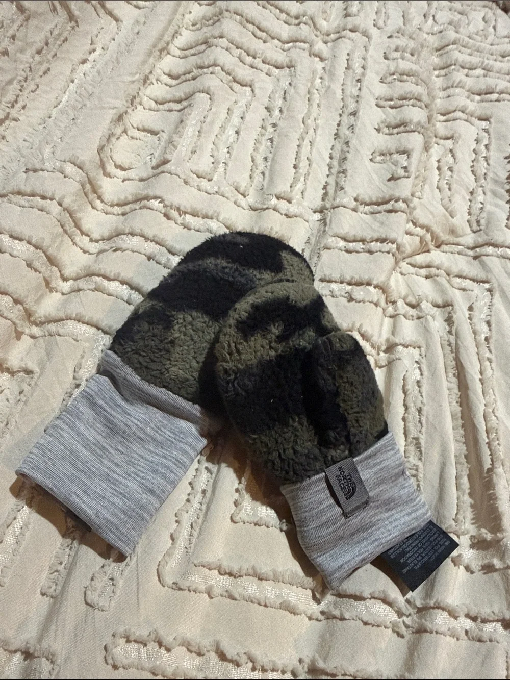 The North Face toddler Olive/Black Sherpa Mittens